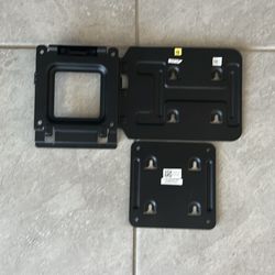 Complete Dell Set - Monitors; Monitor Arms ; Docking Station