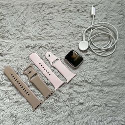 Apple Watch Series 9 45mm GPS + Cellular