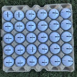 30 Golf ⛳️ Balls Taylor Made +Distance 