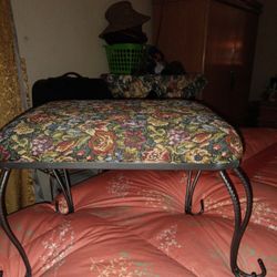 Nice Cushion Stool Bearly Use Pet Free and Smoke Free Home Just For Den 