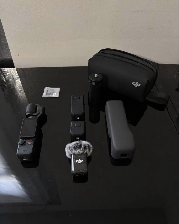 DJI Osmo Pocket 3 Creator Combo