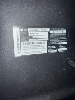LG 43" 4K Smart TV - Wall Mount Included - $60 OBO
