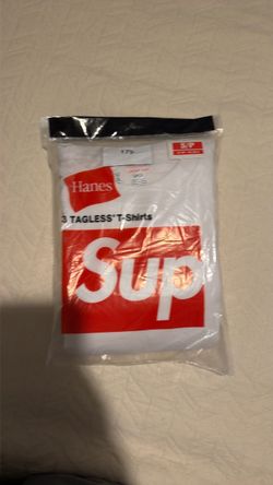 Supreme x Hanes Tagless T-Shirts 3-Pack Size S