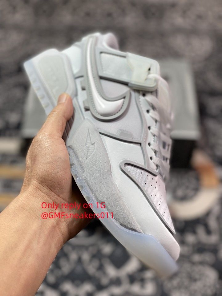 Rtfkt Studios x Nk Dunk Genesis Low OG Ghost
