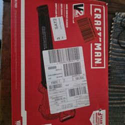 NEW CRAFTSMAN V20 20-volt 200-CFM 90-MPH Battery Handheld Leaf Blower 2.0 Ah