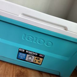 Igloo cooler 48 quarts