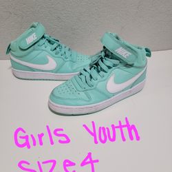 Girls Youth Nike Shoes Size 4Y 