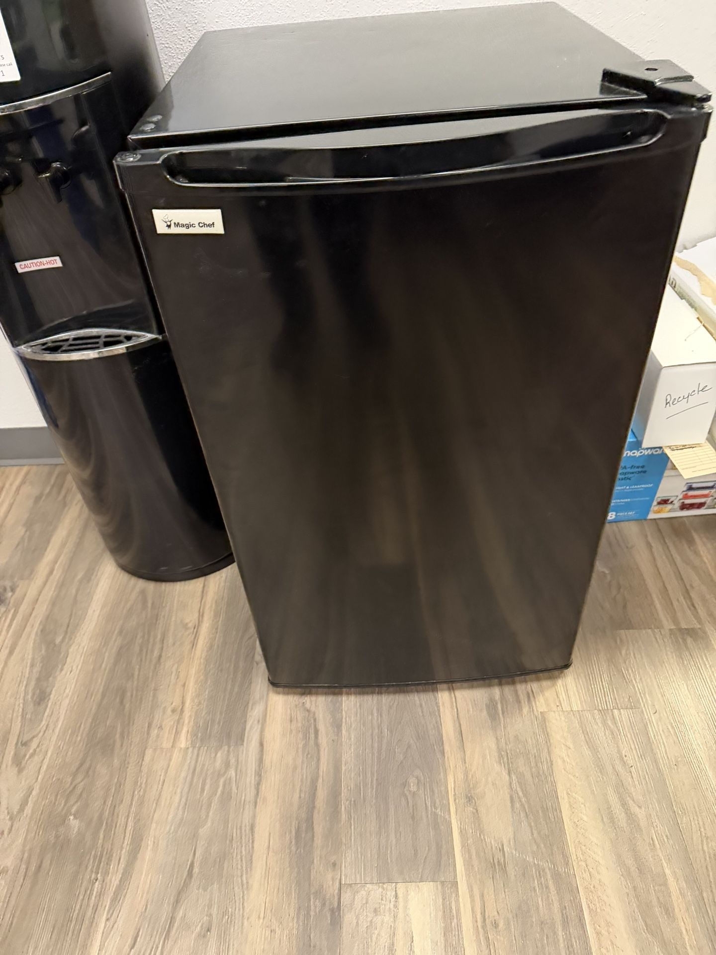 Magic Chef Mini Fridge