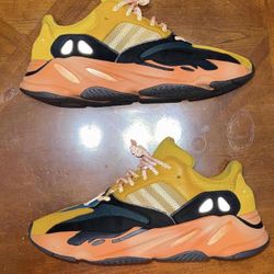 Adidas Yeezy Boost 700 Sun GZ6984 Size 11