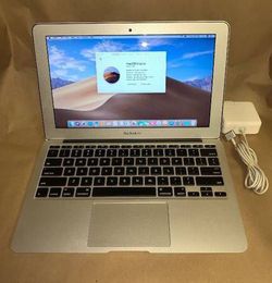 Apple MacBook Air 11.6in. A1465 Core i5 @1.7Ghz 8GB DDR3 256GBSSD( 2012)