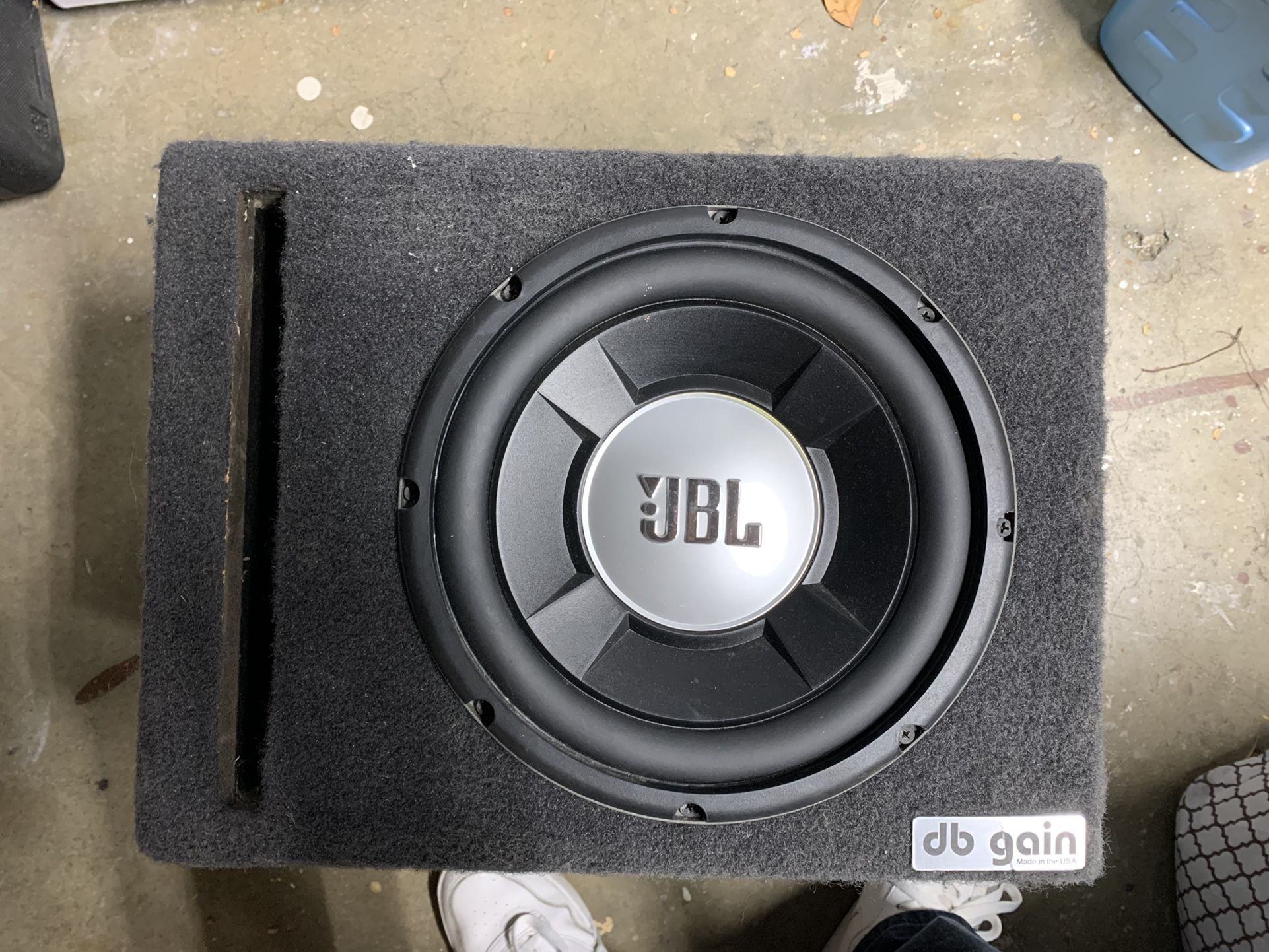 JBL GTO1002D Subwoofer with db gain box