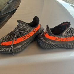 Yeezy 350 V2