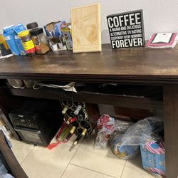 Table w/ Wine Bottle Holder 