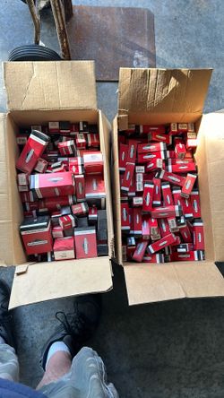 27 lbs. of NEW Briggs & and Stratton Parts