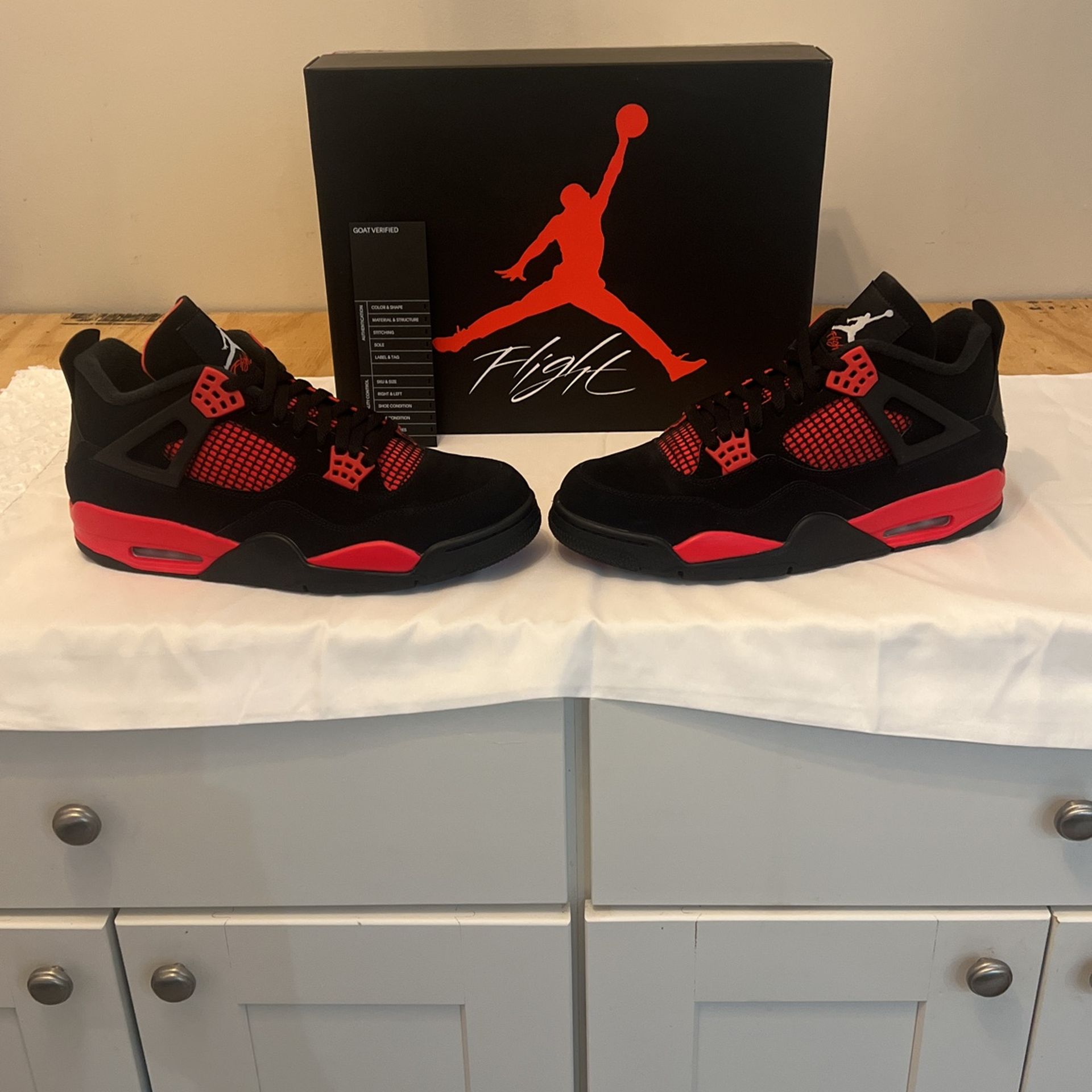 Air Jordan 4’s Red Thunder’s