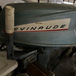 18 Horse Evinrude ( Fast Win) Boat Motor