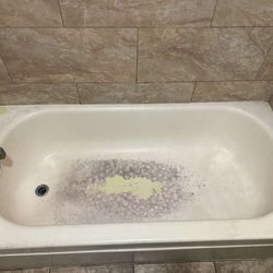 White Tub Reglaze/Paint 