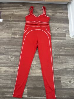 Women’s Red Alo Set