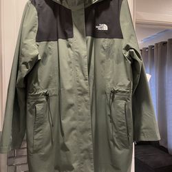 Women’s The North Face Rain Jacket Size XXL