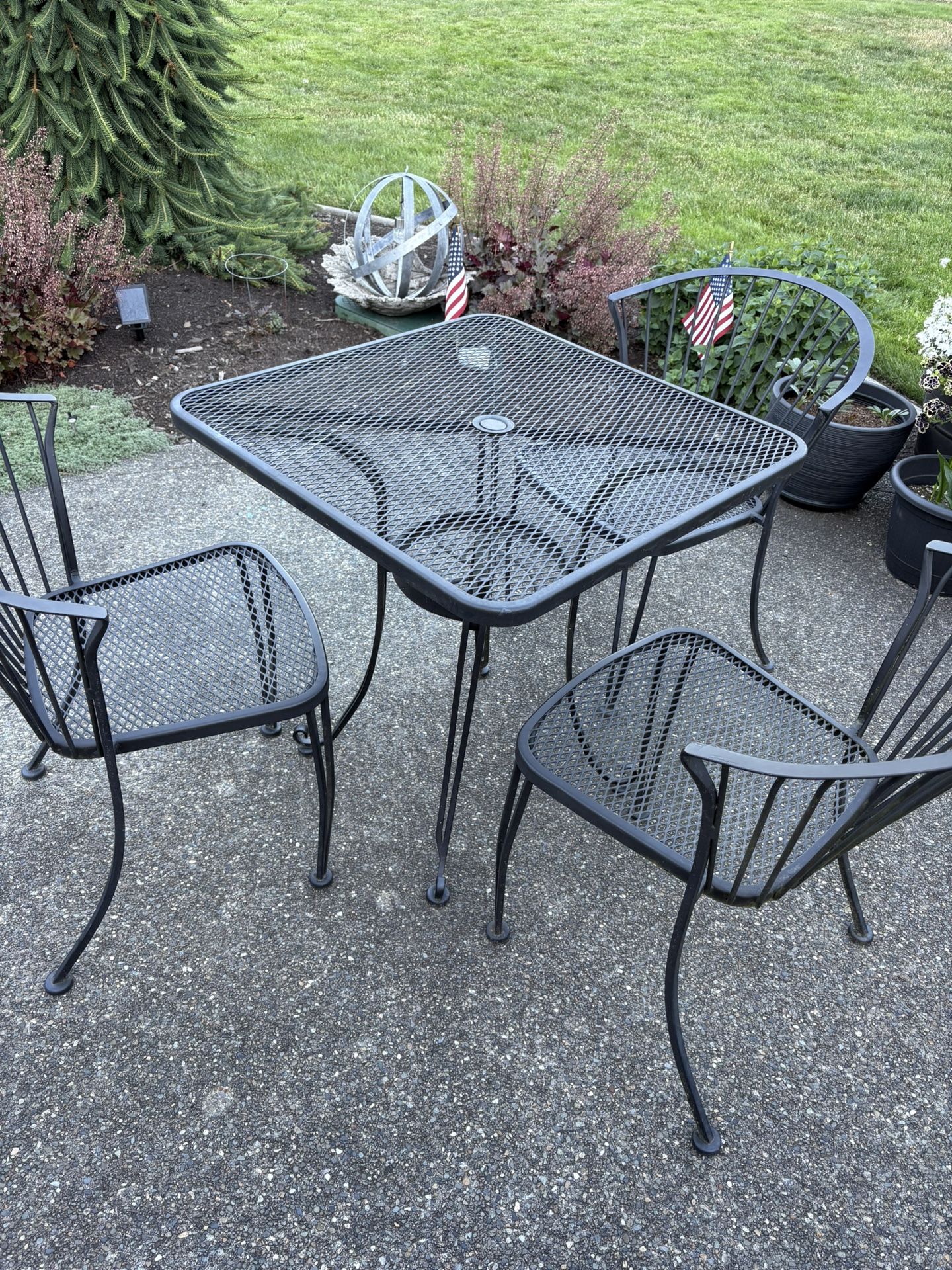 Bistro Table And Chairs 
