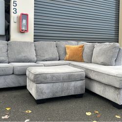 Sectional Couch 