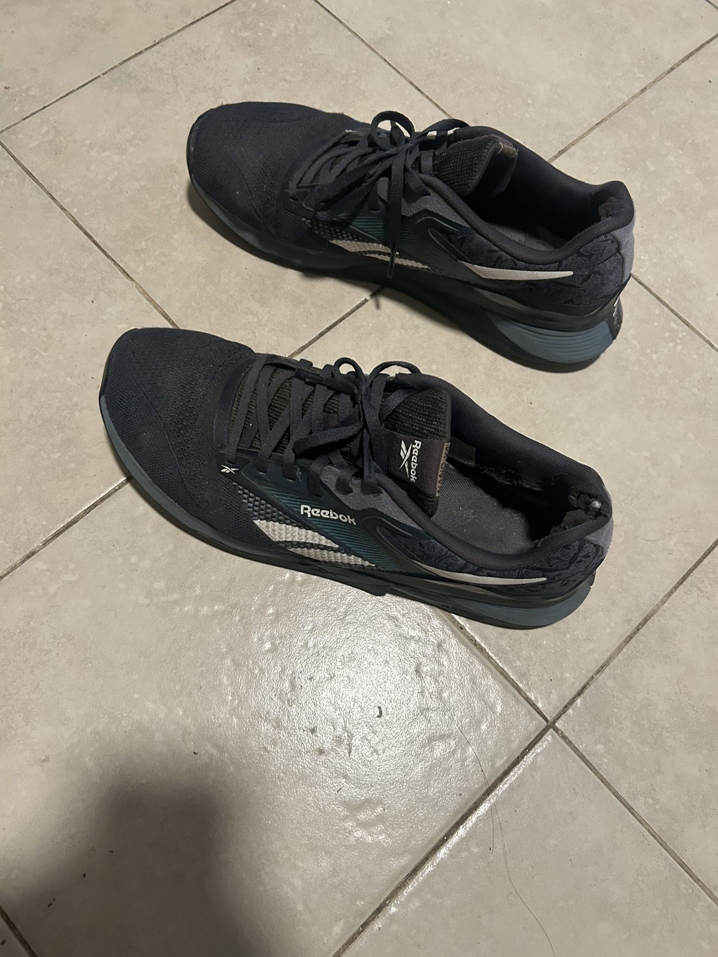Size 14 Men Reebok Shoes 