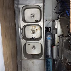 Steel 3 Compartment Commercial Sink