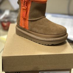 Toddler Classic Mini Tape Logo UGG