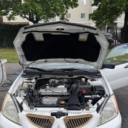 Mitsubishi Lancer 2005 