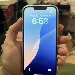 Iphone 13 pro - Unlocked - NEW BATTERY 100%