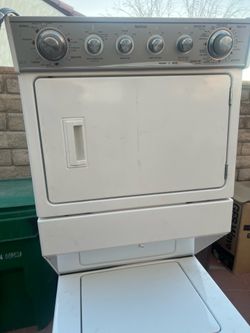 Maytag 27” Stackable Washer/Dryer Electric(240v)model MET3800XW0, White working condition Pre-Owned.