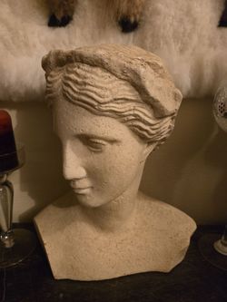 Bust of Lillian