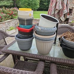 40 + Plastic Pots All Different Sizes 