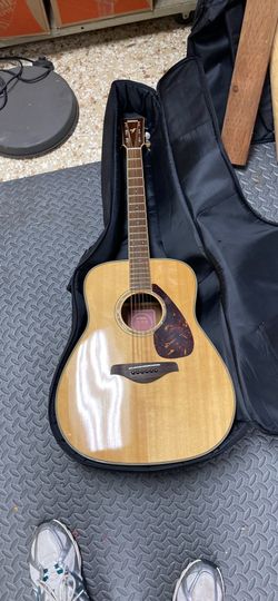 Yamaha guitar FG730S