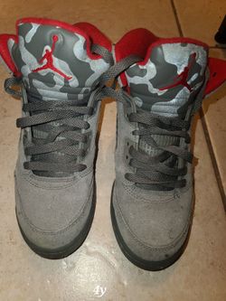 Air Jordan Retro 5 GS Camo
4y