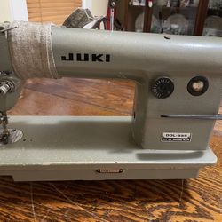 Juki DDL-555  Sewing Machine