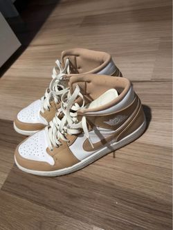 Air Jordan 1 Retro High OG Praline