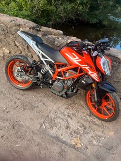 Ktm duke 390
