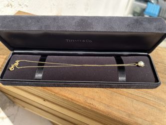 Tiffany Pearl And Gold Necklace 
