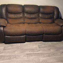 Reclinable Couch