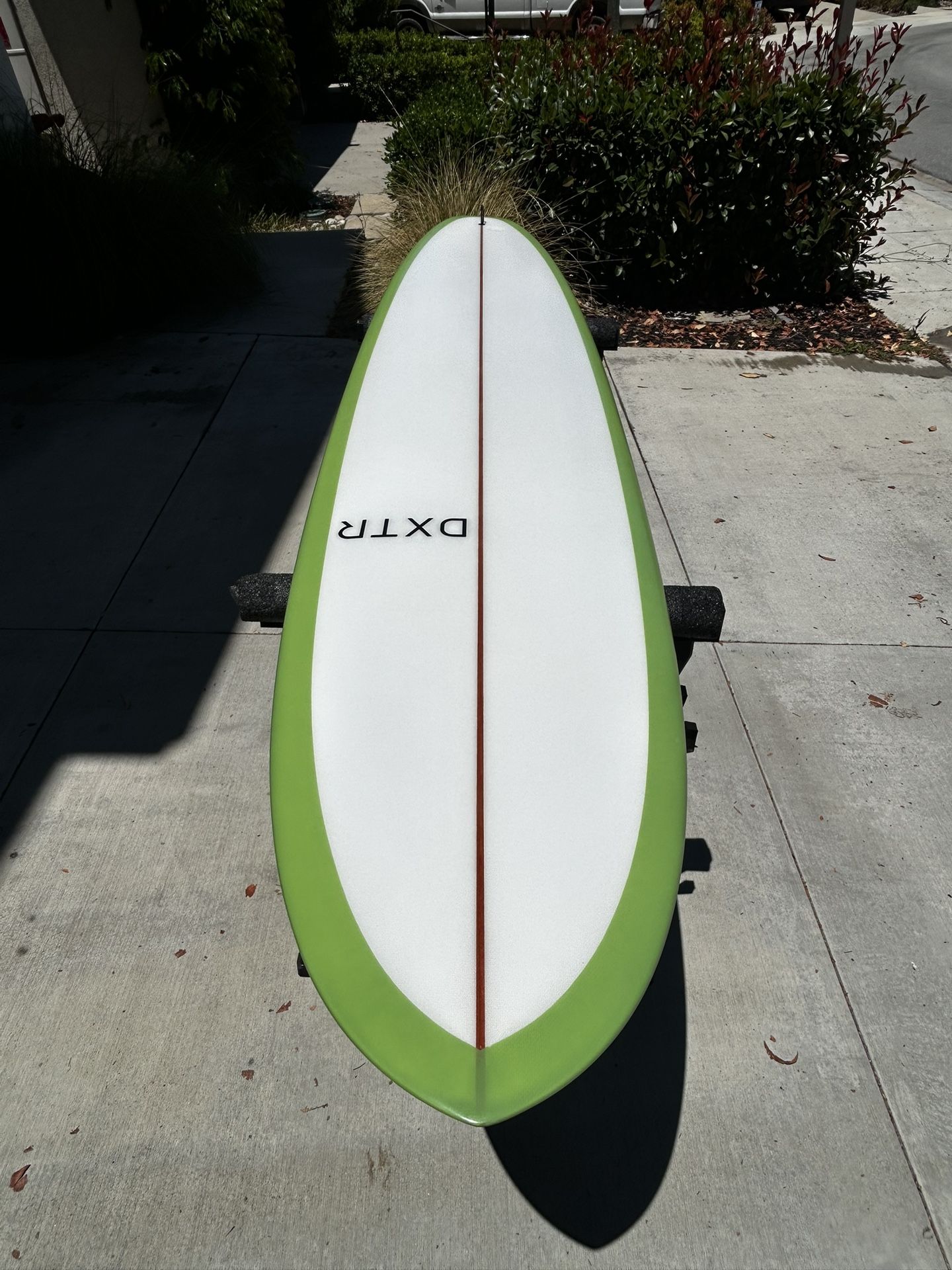 DXTR Longboard surfboard 