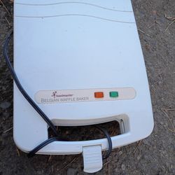 Waffle Maker 