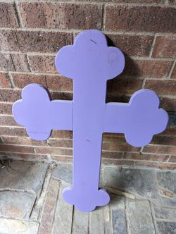 Huge 32 " Wooden Swivel Chair 