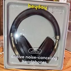 Active Noise Cancelling Bluetooth Wireless Over-Ear Headphones - heyday™