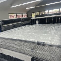 KING SIZE KLUFT AIRELOOM COPPERTECH SILVER (FIRM) PILLOW TOP MATTRESS & BOX SPRINGS BED SET