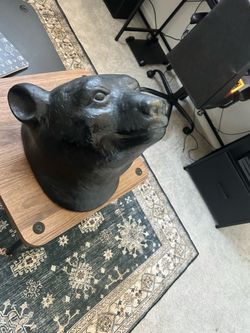 Black bear wall deco
