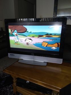Vizio. 32 in. TV. (no smart)