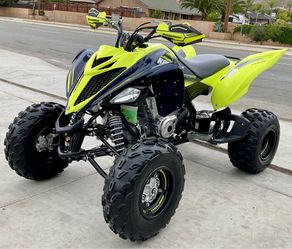 2018 Yamaha Raptor 700 for sale 4 stroke, Fuel injected with Electric start 5 speed manual transmission with reverse Hand guards Serviced and Ready to