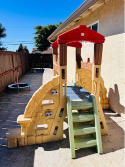 Free: Kid Play Structure