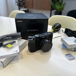 Fujifilm X100VI Digital Compact Camera - Black (with accessories)
